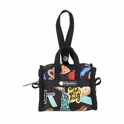 MICRO WEEKENDER CHARM 迷你旅行袋掛飾 - 紐約經典貼紙