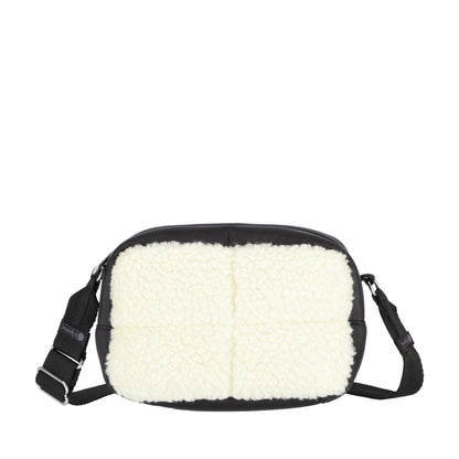 PUFFY CUBE CROSSBODY 毛毛斜背方包 - 奶油白羊羔絨
