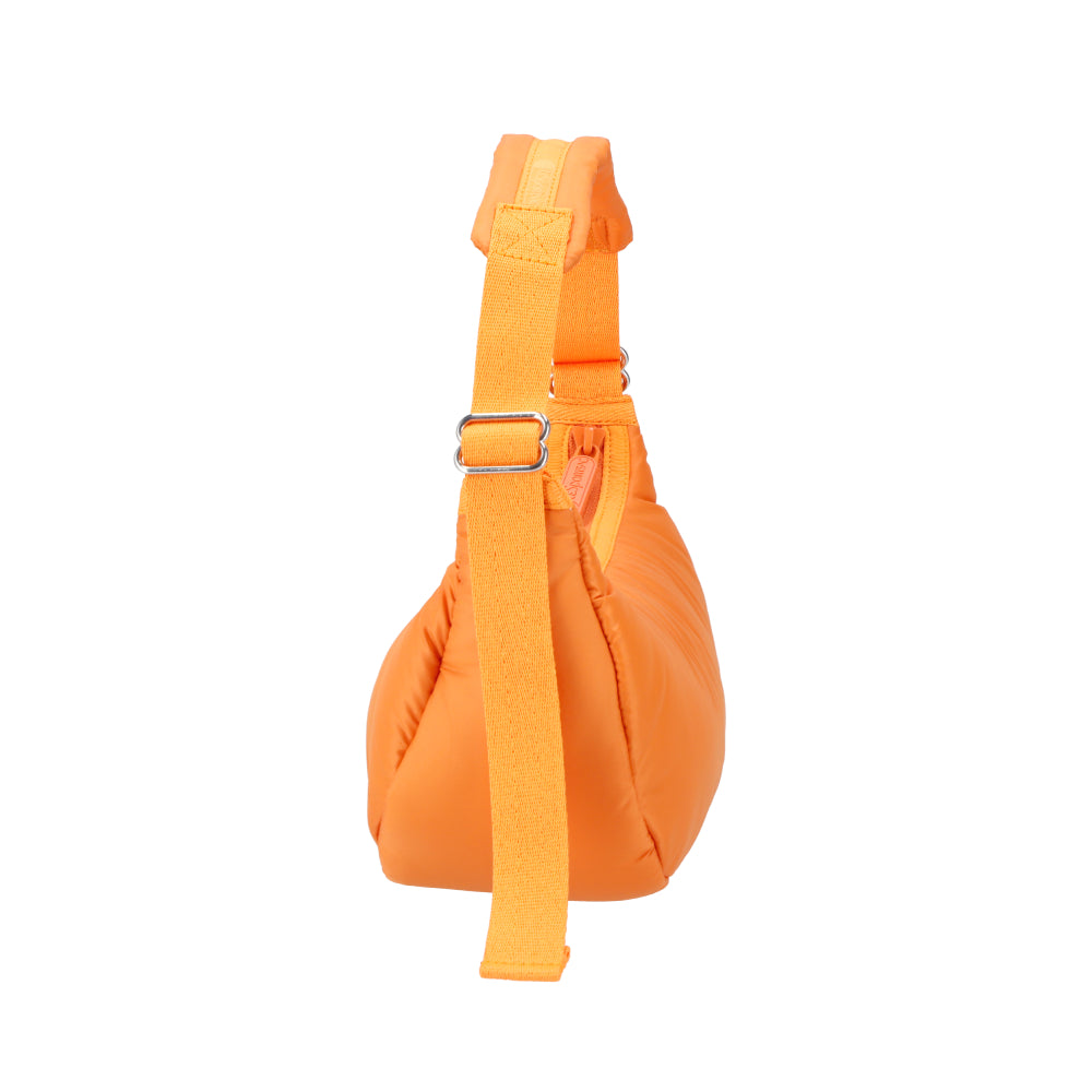 SHEEN MINI CRESCENT 迷你新月包 - 豐盛橙果