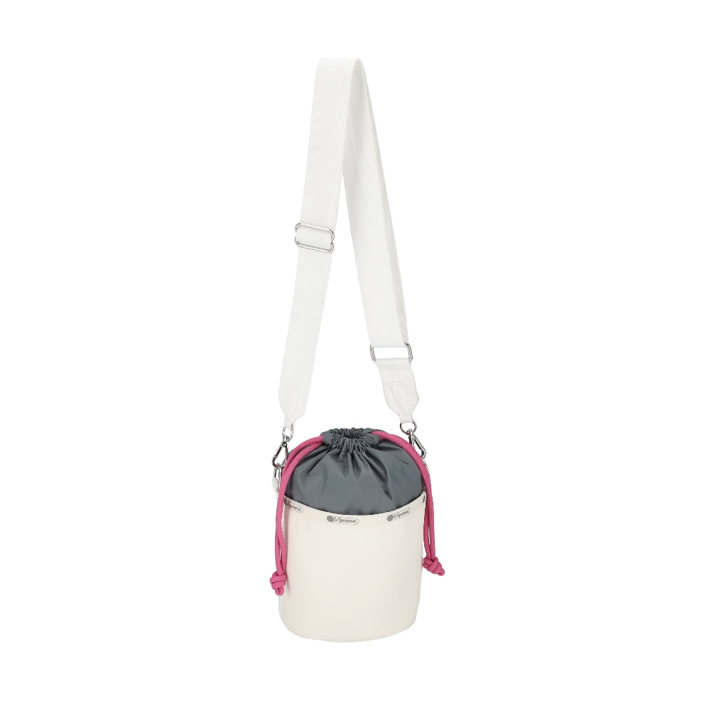 SM DRAWSTRING BUCKET 小型抽繩水桶斜背包 - 奶霜白/莓果